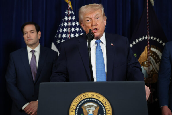 ▶ Trump, Military Officials Hold News Conference