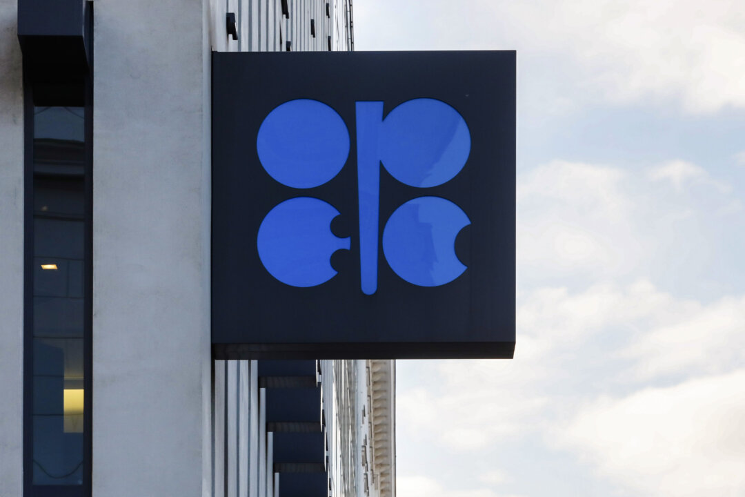 OPEC+ to Keep Oil Output Consistent Amid Supply, Geopolitical Concerns