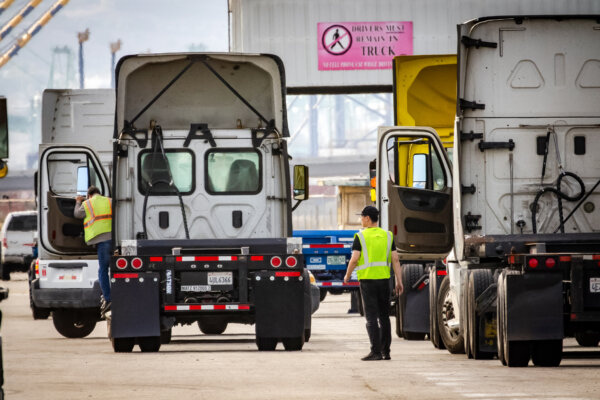 Trucking Insiders Reveal How Licensing System Enabled Illegal Immigrant Drivers