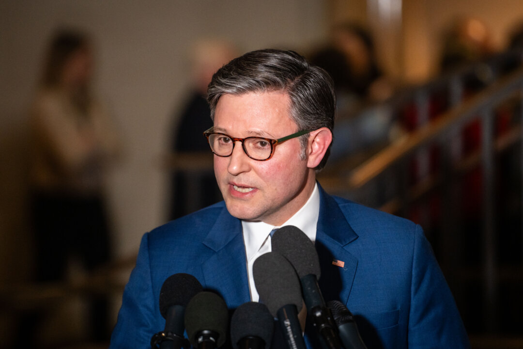 Johnson Rejects Possibility of Sending US Troops to Greenland