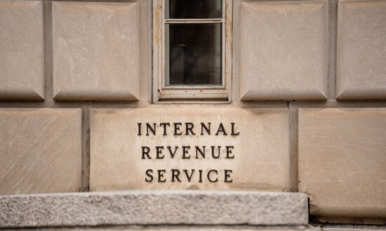 Trump, IRS Enter Settlement Talks Over $10 Billion Tax Returns Lawsuit