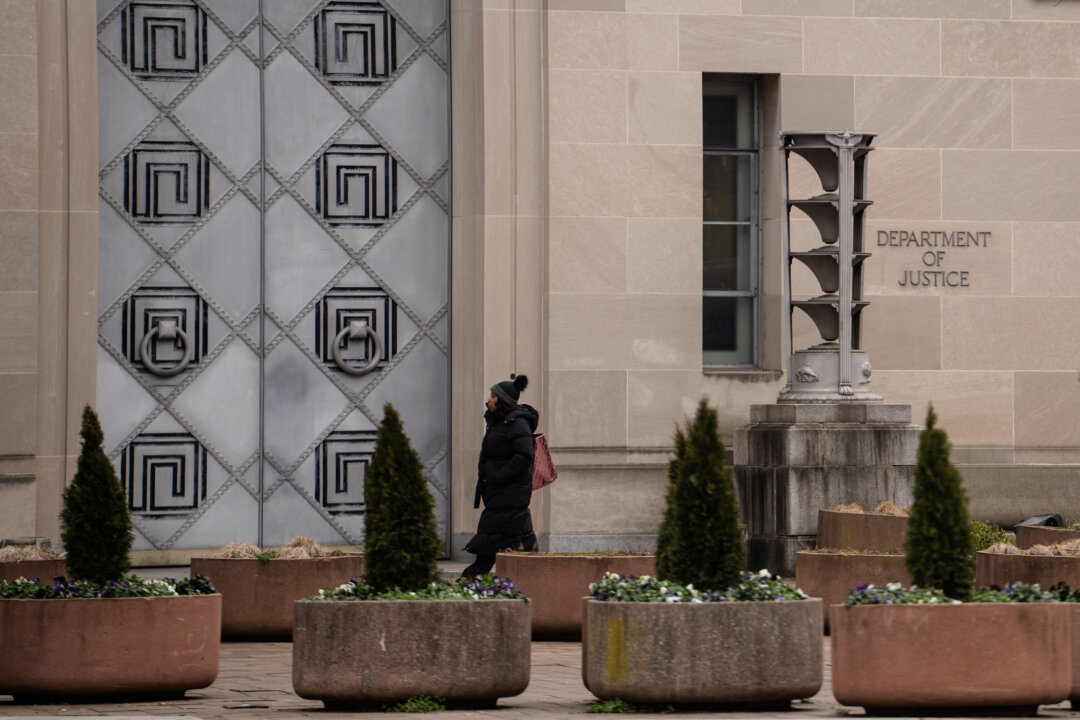 “Chinese Student Caught Lying About Suspicious Photos From Beijing – What’s Their End Game?”
