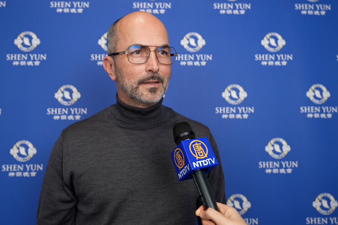 Emeric Levy, director of supply chain management in transition management, attended the Shen Yun performance at the Zénith Oméga in Toulon on Jan. 5, 2026. “A moment of escape,” he says. (NTD)