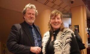‘Absolutely Brilliant’: Oxford Vineyard Owners Praise Shen Yun