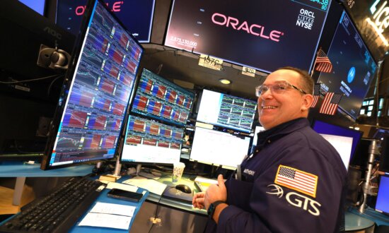 Oracle Shares Pop After Tech Giant Beats Estimates, Raises Revenue Outlook