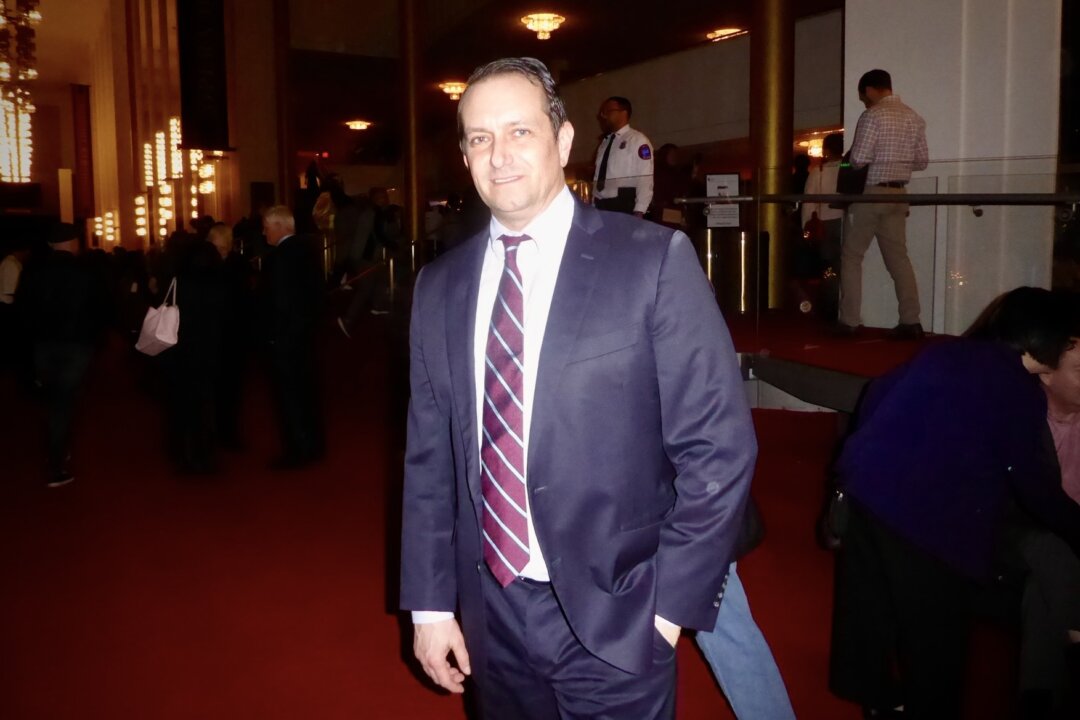 Filmmaker Christopher Carter watched Shen Yun at the Trump Kennedy Center Opera House in Washington, on Jan. 9, 2026. (Frank Liang /The Epoch Times)