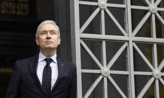 Minister Champagne Faces MPs’ Questions on Alto Ethics Screen