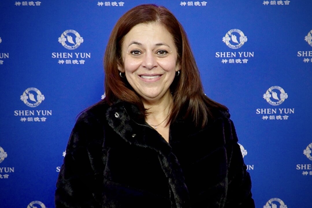 Myrna Martinez enjoyed Shen Yun's evening show at the Tobin Center for the Performing Arts on Jan. 10, 2026. (NTD)