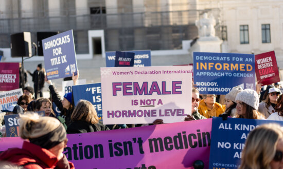 Women’s College Faces Federal Inquiry for Admitting Males Identifying as Transgender