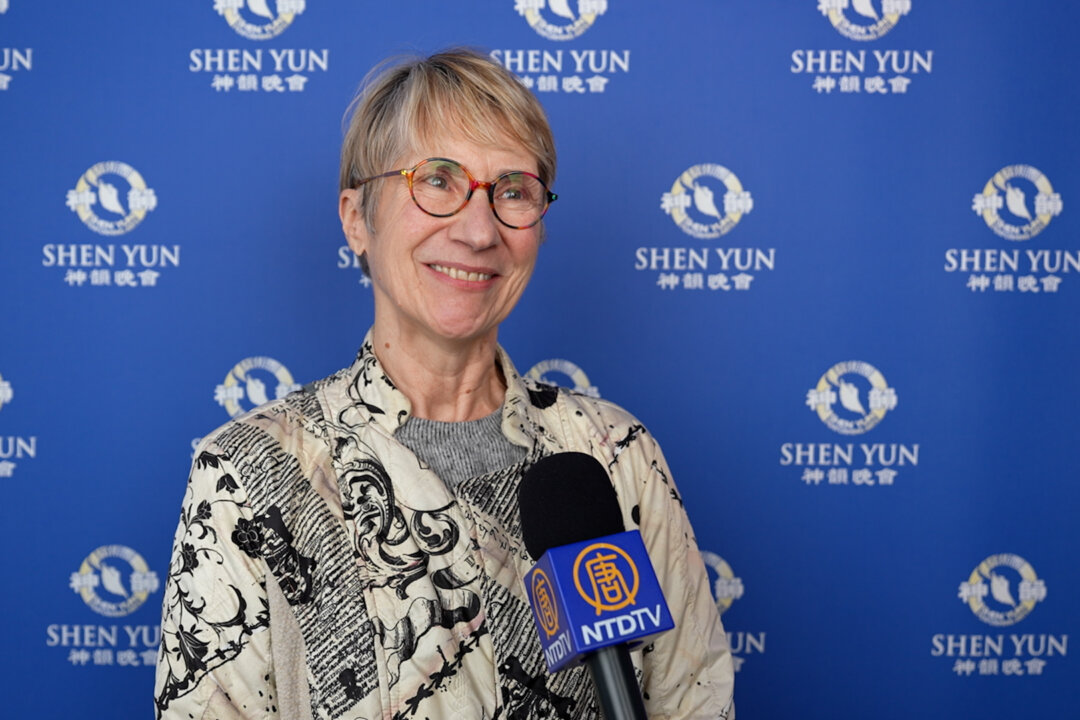 Sophie Le Breton, a former ballet dancer, attends Shen Yun at the Zénith in Rouen on Jan. 12, 2026. (NTD)