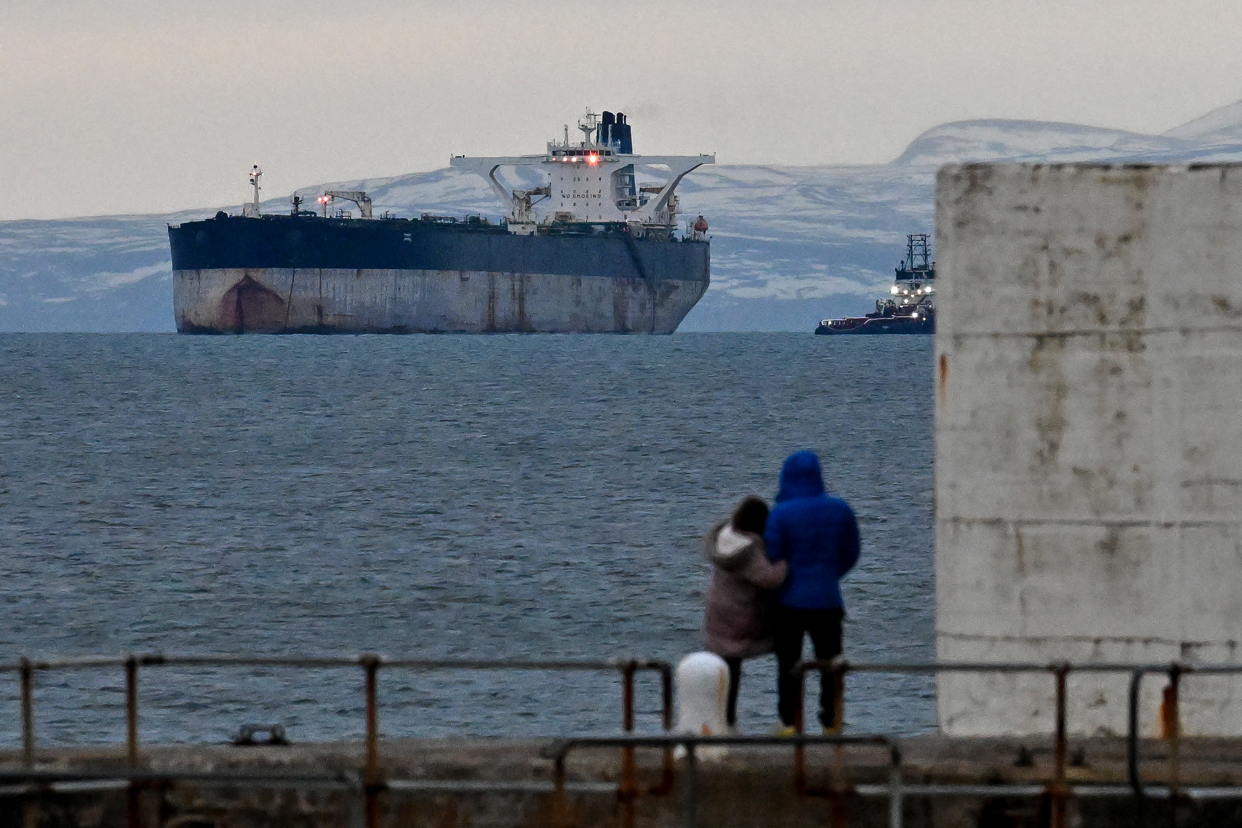 BRITAIN-US-OIL-RUSSIA
