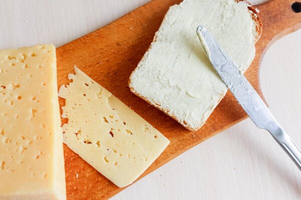 Why 2 People Cutting Back on Butter and Cheese Could Have Different Results