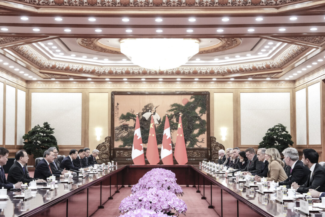 Carney in China: Ottawa and Beijing Sign MOUs on Energy, Lumber
