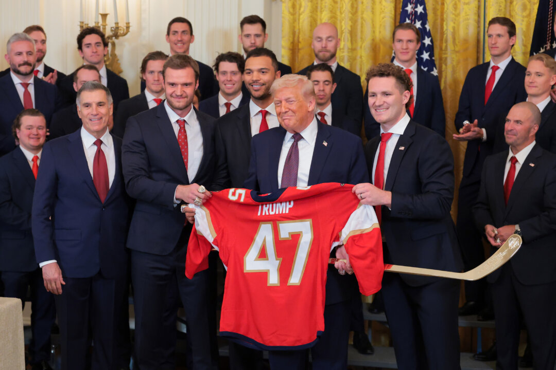 Trump Hosts 2025 Stanley Cup Champions Florida Panthers