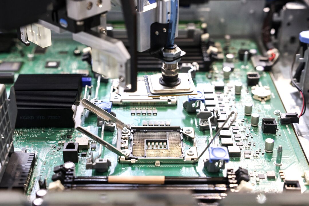 Bessent Warns Taiwan Chip Reliance Risks ‘Economic Apocalypse’