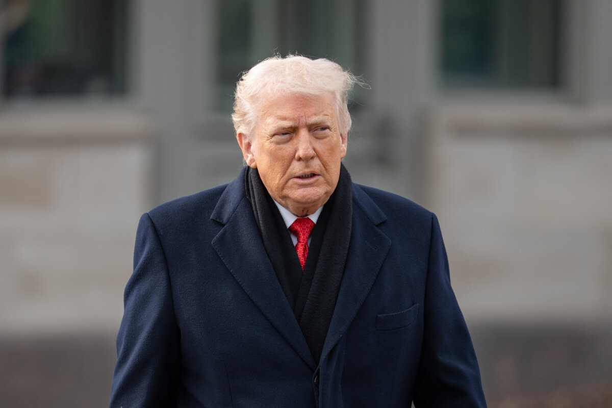 President Donald Trump departs for Florida from the White House on Jan. 16, 2026. (Madalina Kilroy/The Epoch Times)