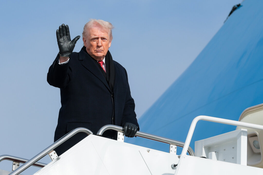 World Leaders React to Trump’s 10 Percent Tariff on 8 European Countries