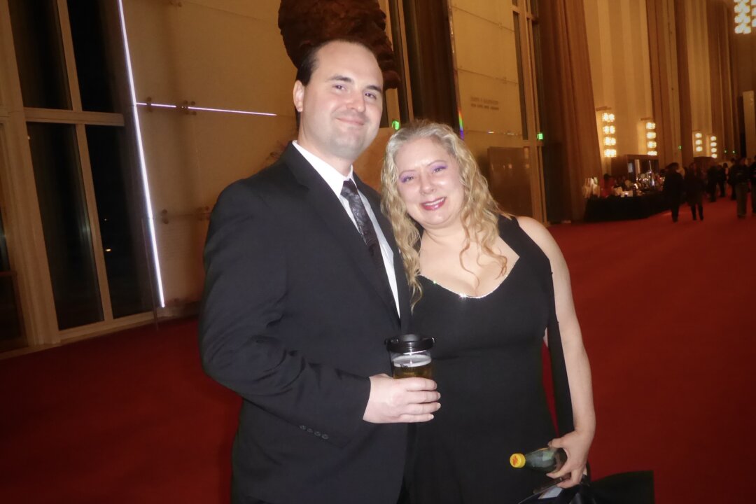 Jenn Howells and Justin Davis at the Trump Kennedy Center Opera House on Jan. 17, 2026. (Frank Liang/The Epoch Times)