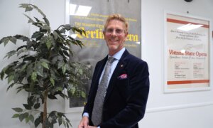 Shen Yun Is ‘Filled With Joy and Happiness,’ Says Foundation VP