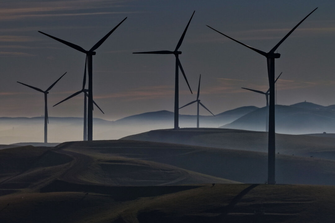 United States’ Largest Wind Farm to Begin Operations This Month