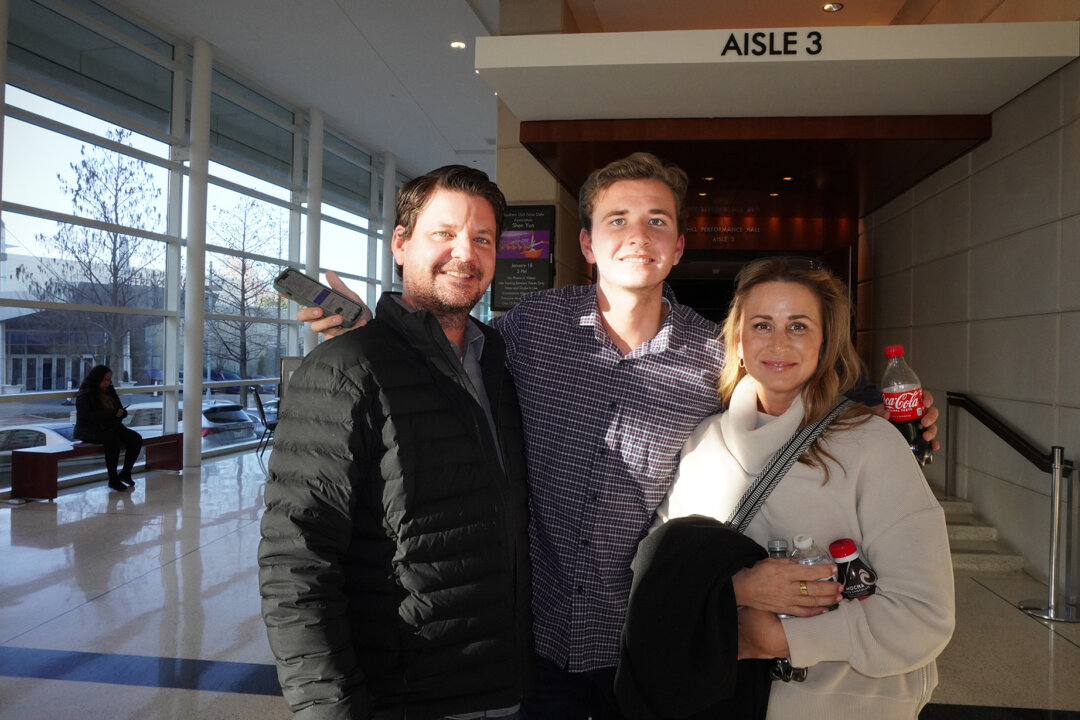 The Wozniaks attend Shen Yun at the Eisemann Center in Dallas, Texas, on Jan. 18, 2026. (Sonia Wu/ The Epoch Times)