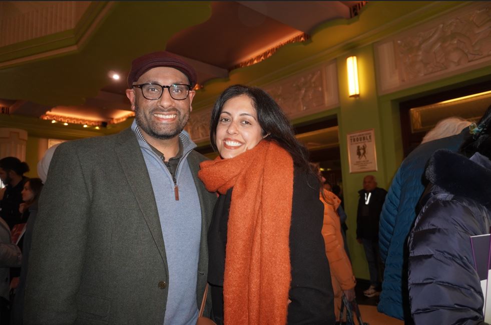 Mitul Jobanputra and his wife, Nimmi Jobanputra, attend Shen Yun Performing Arts at London’s Eventim Apollo on Jan. 17, 2026. (Mary Man/The Epoch Times)