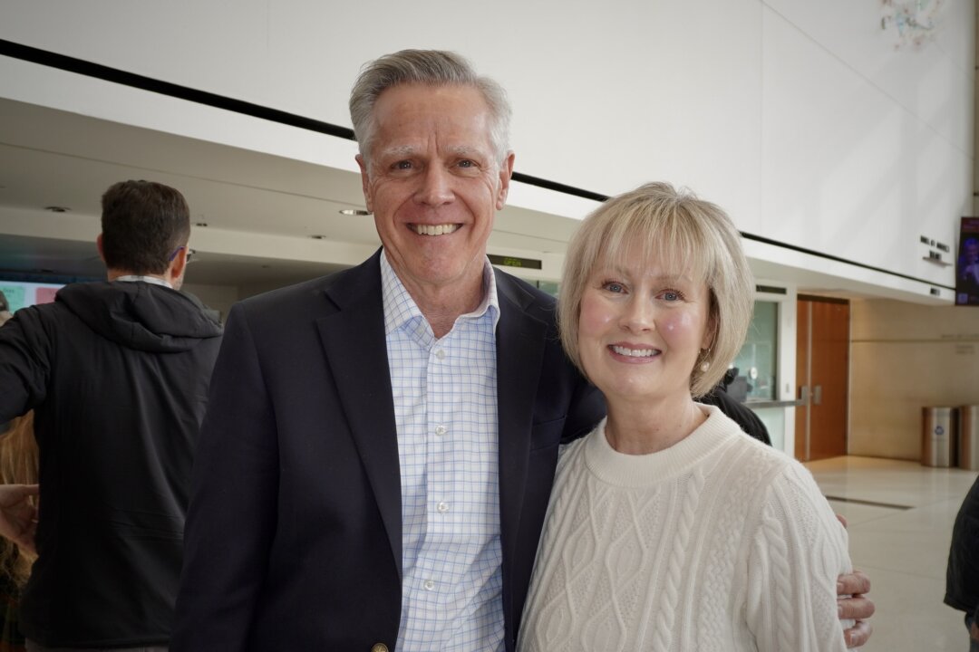 Former television news anchor Ken Malloy and his wife Michelle attend Shen Yun Performing Arts in Dallas, Texas, on Jan. 17, 2026. (Lily Yu/The Epoch Times)