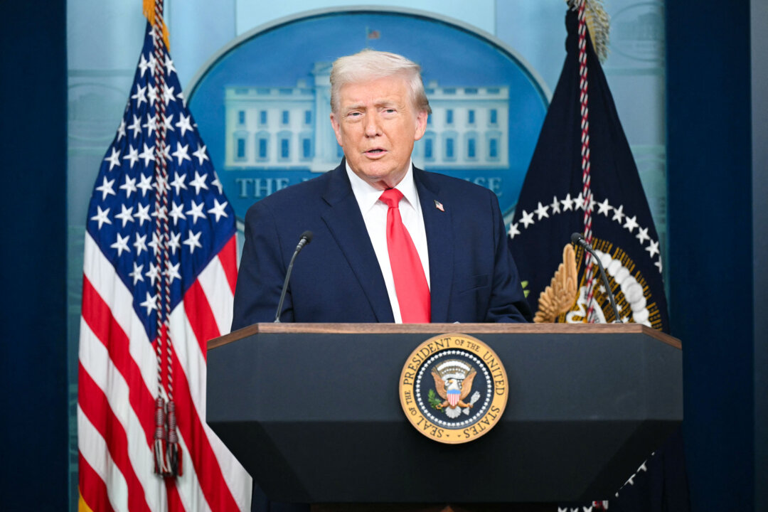 Trump: Acquiring Greenland Is About Saving Lives, Focus Remains Predominantly on Peace