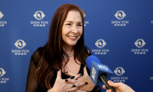 Former Dance Studio Owner Impressed By Shen Yun’s Dancers