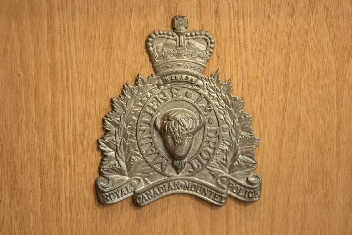 RCMP logo shown in Edmonton, on Feb. 5, 2025. (The Canadian Press/Jason Franson)