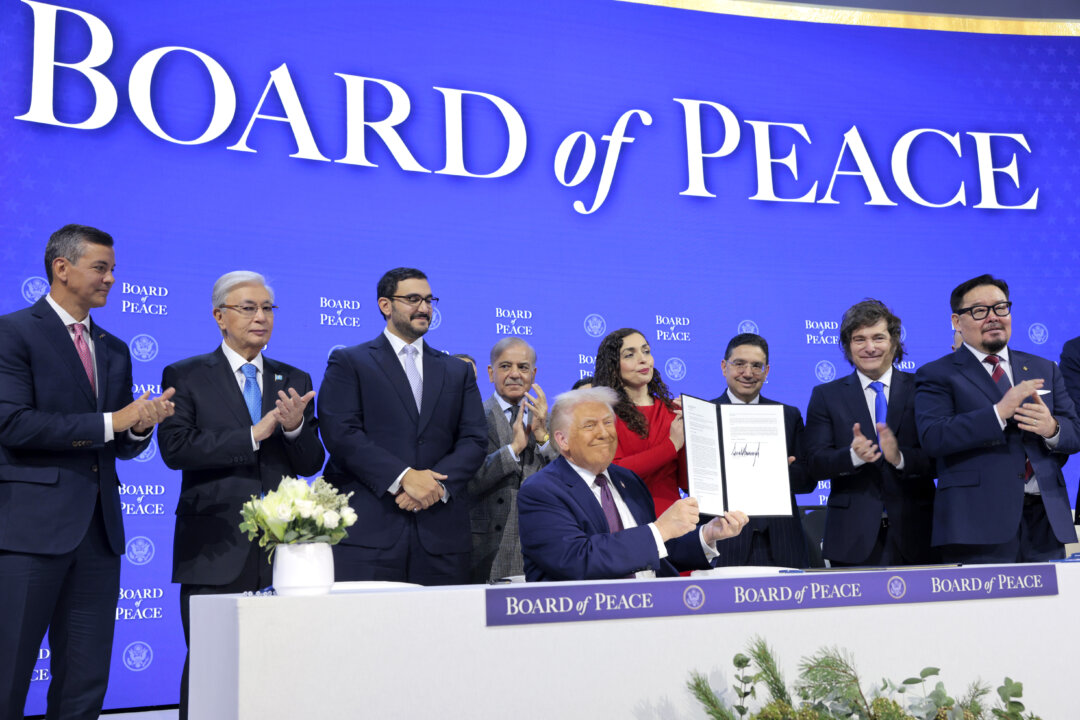 Trump Unveils His Board of Peace in Davos