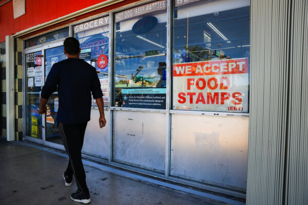 Homeland Security Seeks to Restrict Immigrants From Relying on Welfare