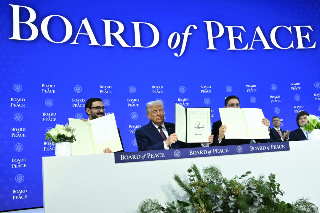 Trump Hosts First Board of Peace Meeting in Washington