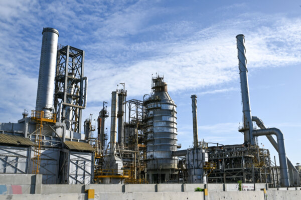 US Allows Major Oil Companies to Resume Energy Production in Venezuela