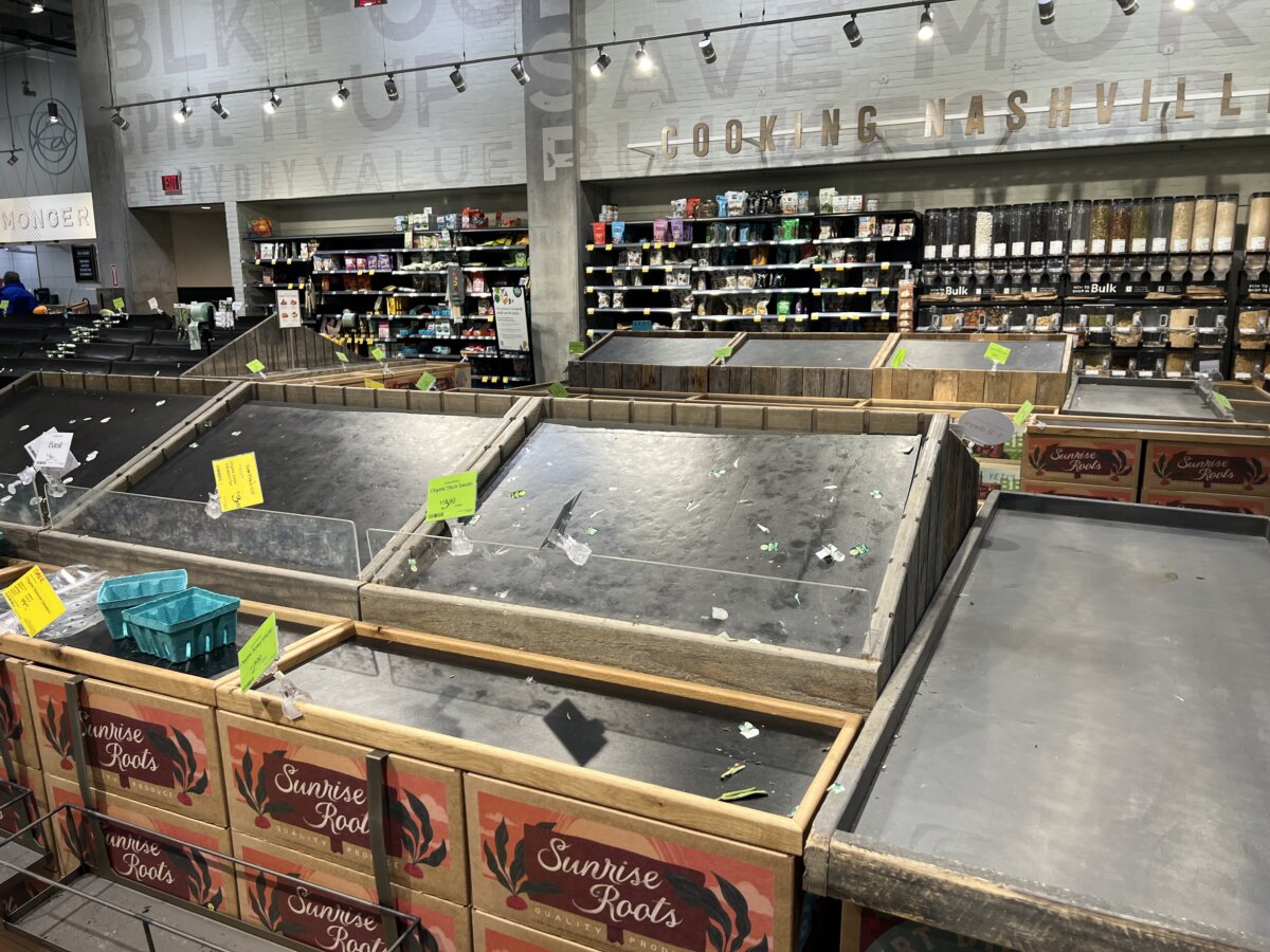 Shoppers at a Whole Foods in downtown Nashville experienced a bare produce section on Jan. 22, 2026, while preparing for the incoming winter storm. (Jacki Thrapp/The Epoch Times)