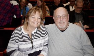 ‘People Need to Experience’ Shen Yun Says Theatergoer