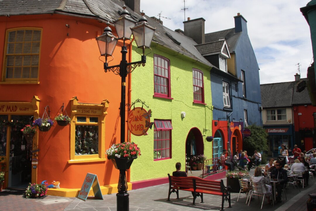 Rick Steves’ Europe: Ireland’s Tidy Towns of Kinsale, Kenmare, and Dingle