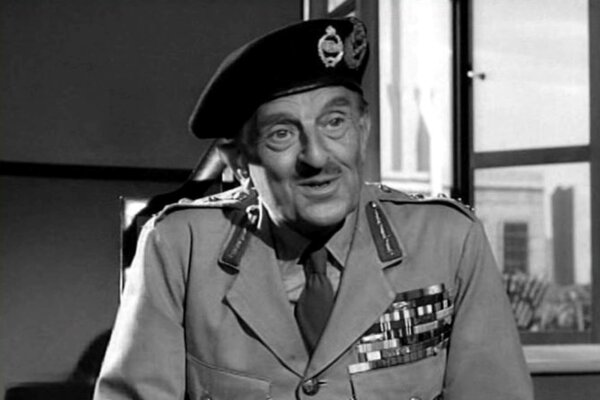 ‘Hell, Heaven or Hoboken:’ Stagecraft on the Battlefield