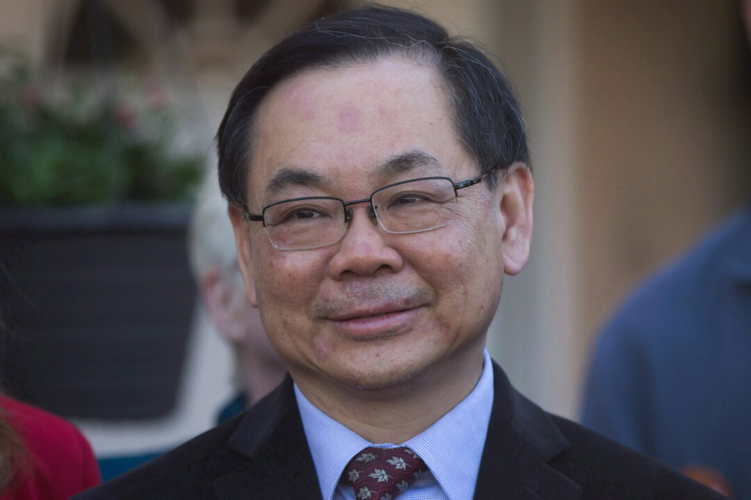 Cover image for Conservative MP Chak Au to Resign From Role as City Councillor in Richmond, BC