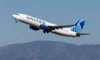 United Airlines Flight Attendants Ratify New 5-Year Contract With 31 Percent Raise