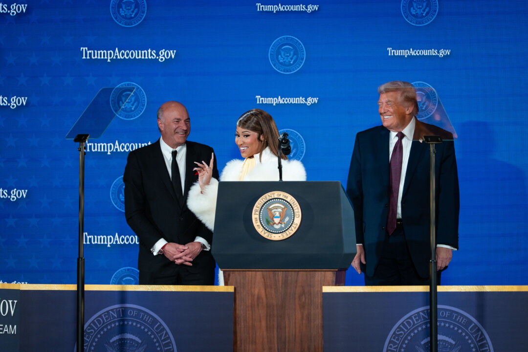 Nicki Minaj Says She Got Free Gold Card From Trump