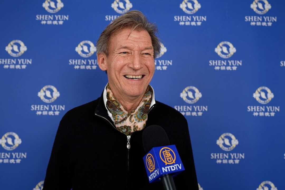   Shen Yun Conveys Unique Messages That You Dont Get Anywhere Else , Says Real Estate Investor