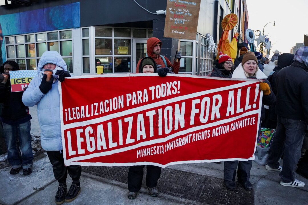 Federal Judge Blocks DHS Policy to Reconsider Legal Status for Minnesota Refugees