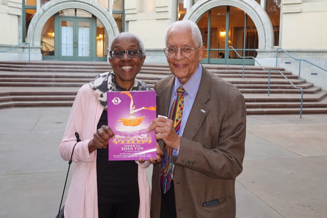 Charlotte and Alan Gore enjoyed Shen Yun's matinee at the California Center for the Arts on Jan. 29, 2026. (Jane Yang/The Epoch Times)