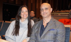 Shen Yun Has ‘Such Amazing Dancers’ Says Business Owner