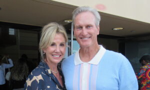 Former U.S. Baseball Player Awed by Precision and of Shen Yun Performers