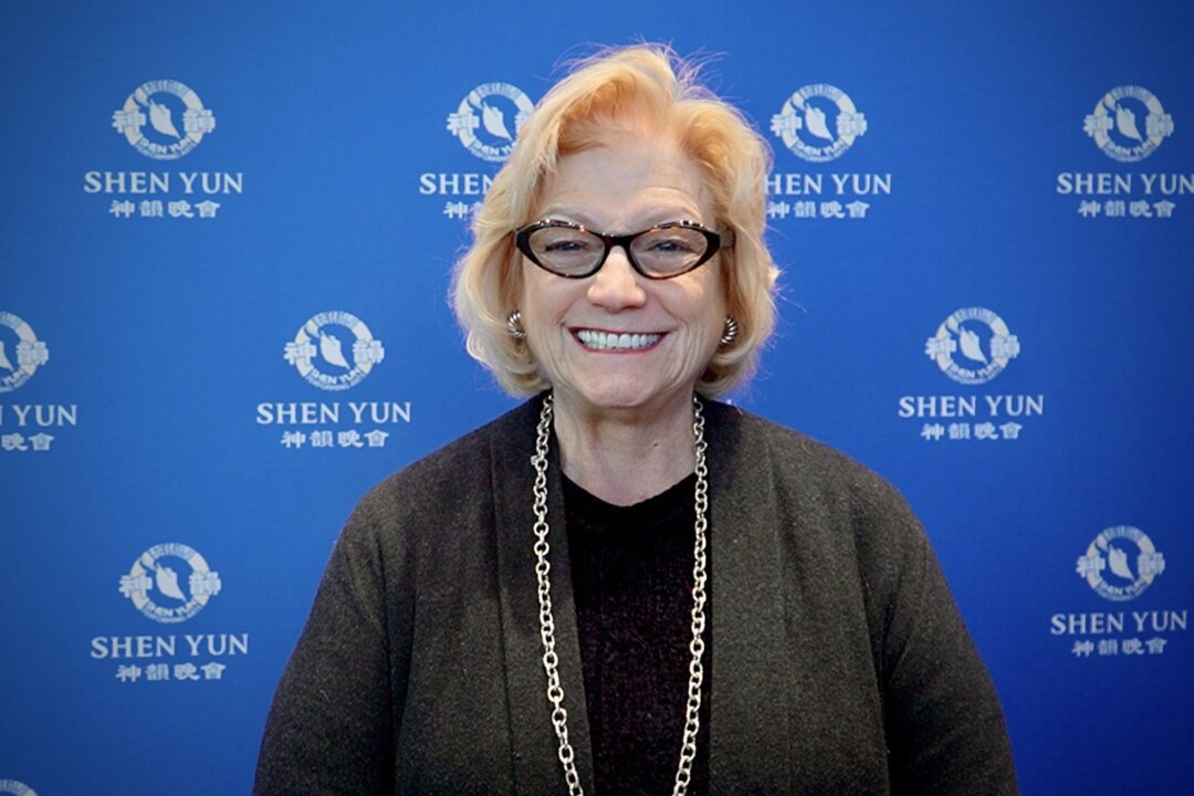 Tomball Mayor Lori Klein Quinn enjoyed Shen Yun's matinee at the CFISD Visual and Performing Arts Center, in Houston, on Feb. 1, 2026. (NTD)