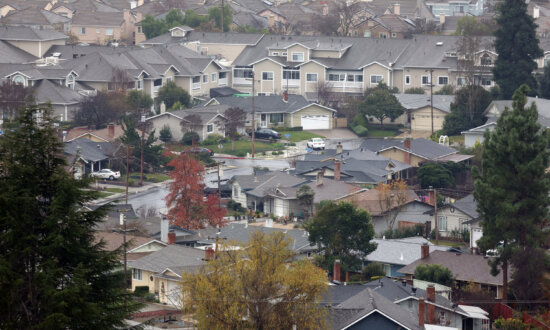 San Francisco Bay Area Rattled by Series of Early Morning Earthquakes