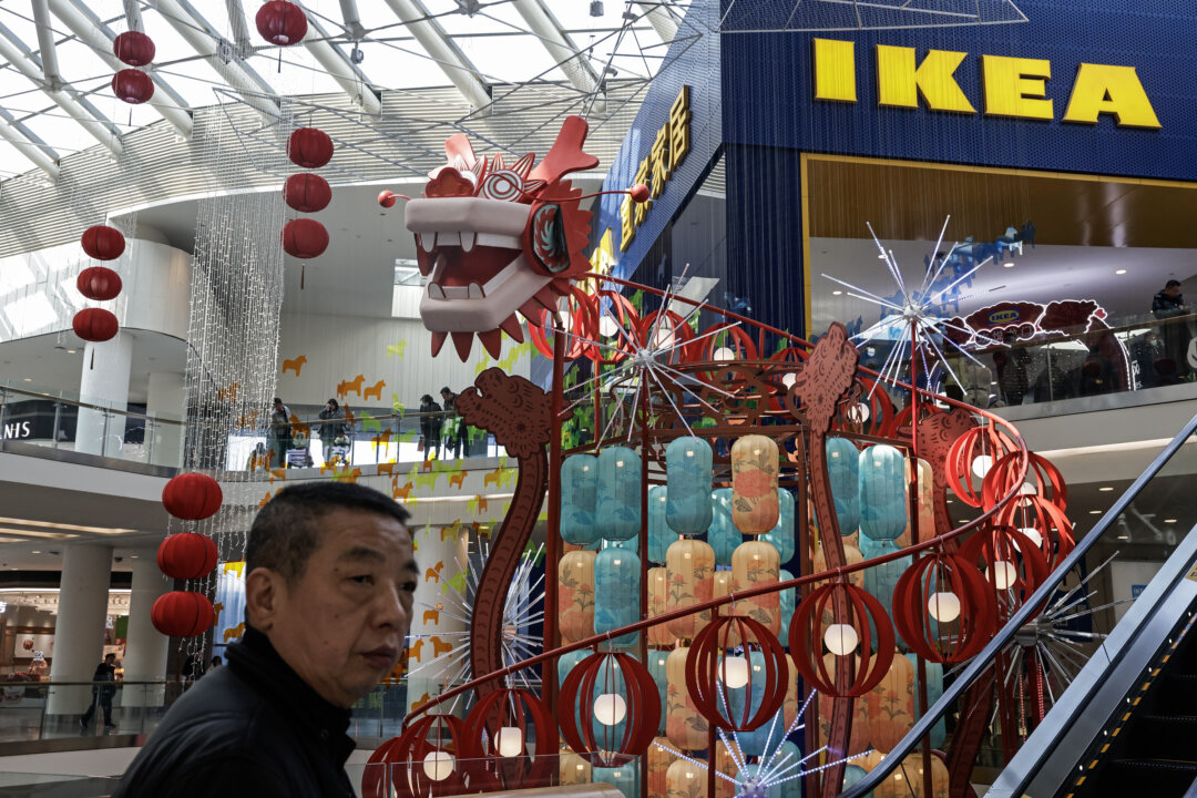 IKEA Shuts 7 Stores in China Amid Housing Slump