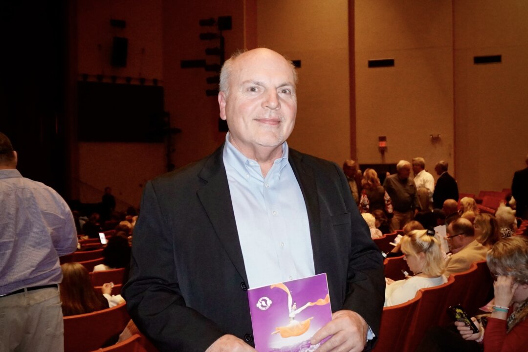 Richard Hinkle at the Shen Yun Performing Arts performance at W.L. Jack Howard Theatre on Feb. 3, 2026. (Nancy Ma/The Epoch Times)